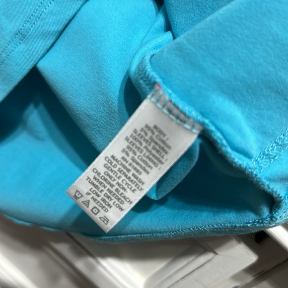 D & Co. active shirt - Picture 5 of 5